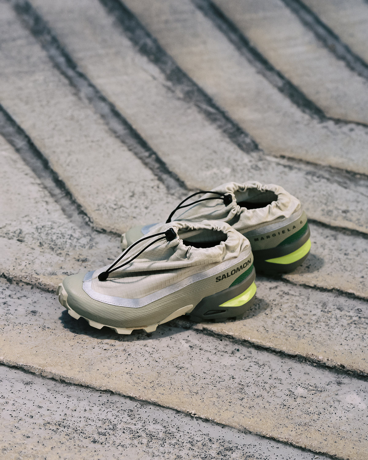 SALOMON CROSS LOW MM6 MAISON MARGIELA