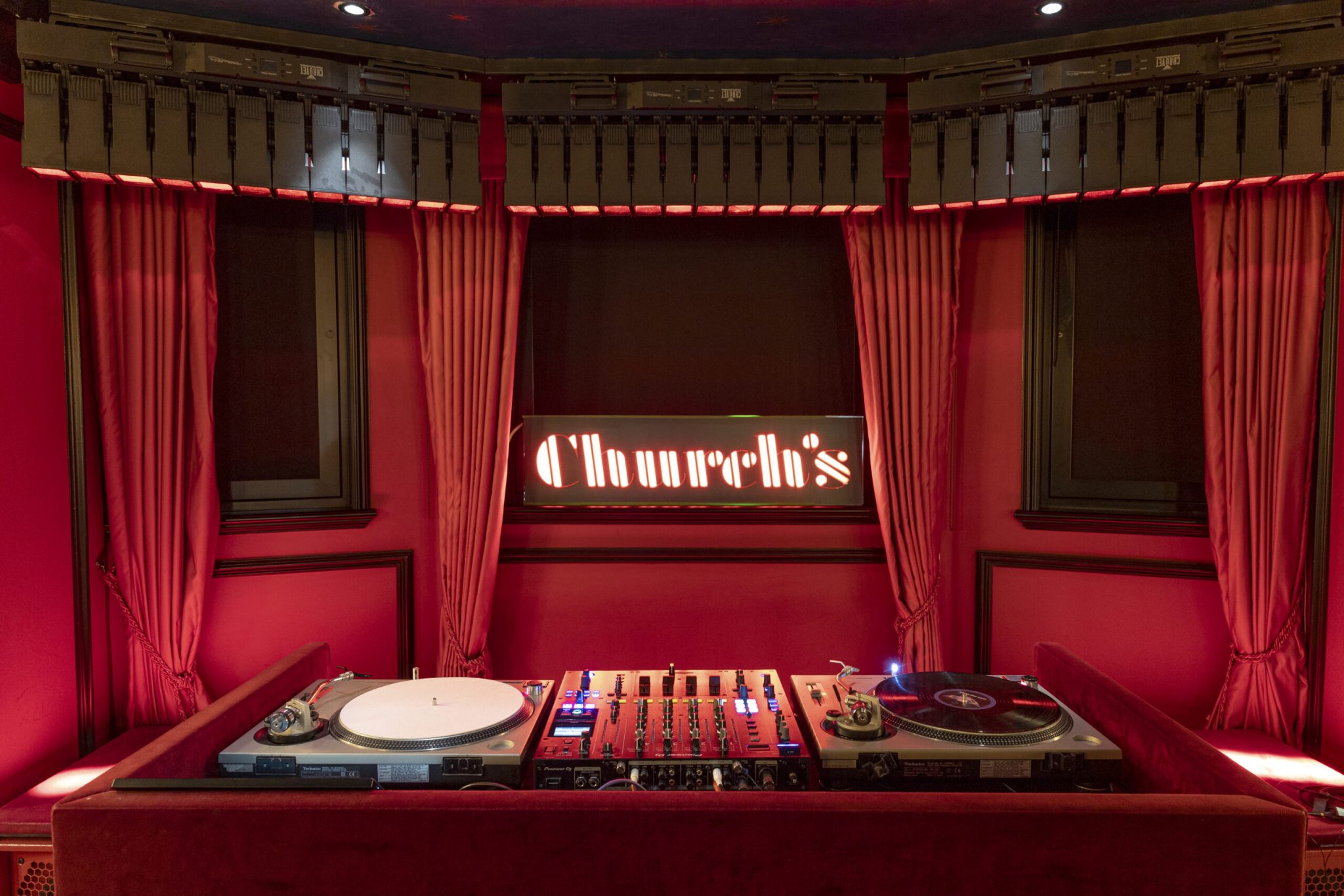 Church's Celebrates 50 Years of the Iconic Shannon Derby at The Twenty Two