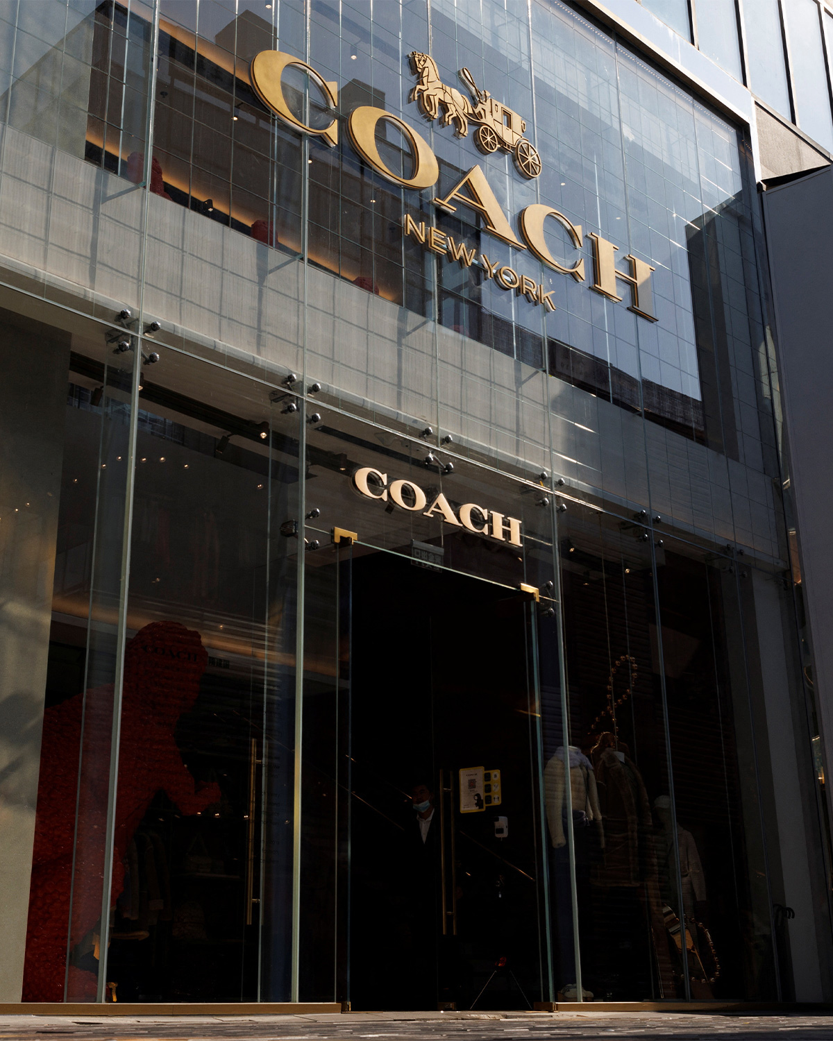 US Court Blocks Tapestry's $8.5 Billion Acquisition of Competitor Capri