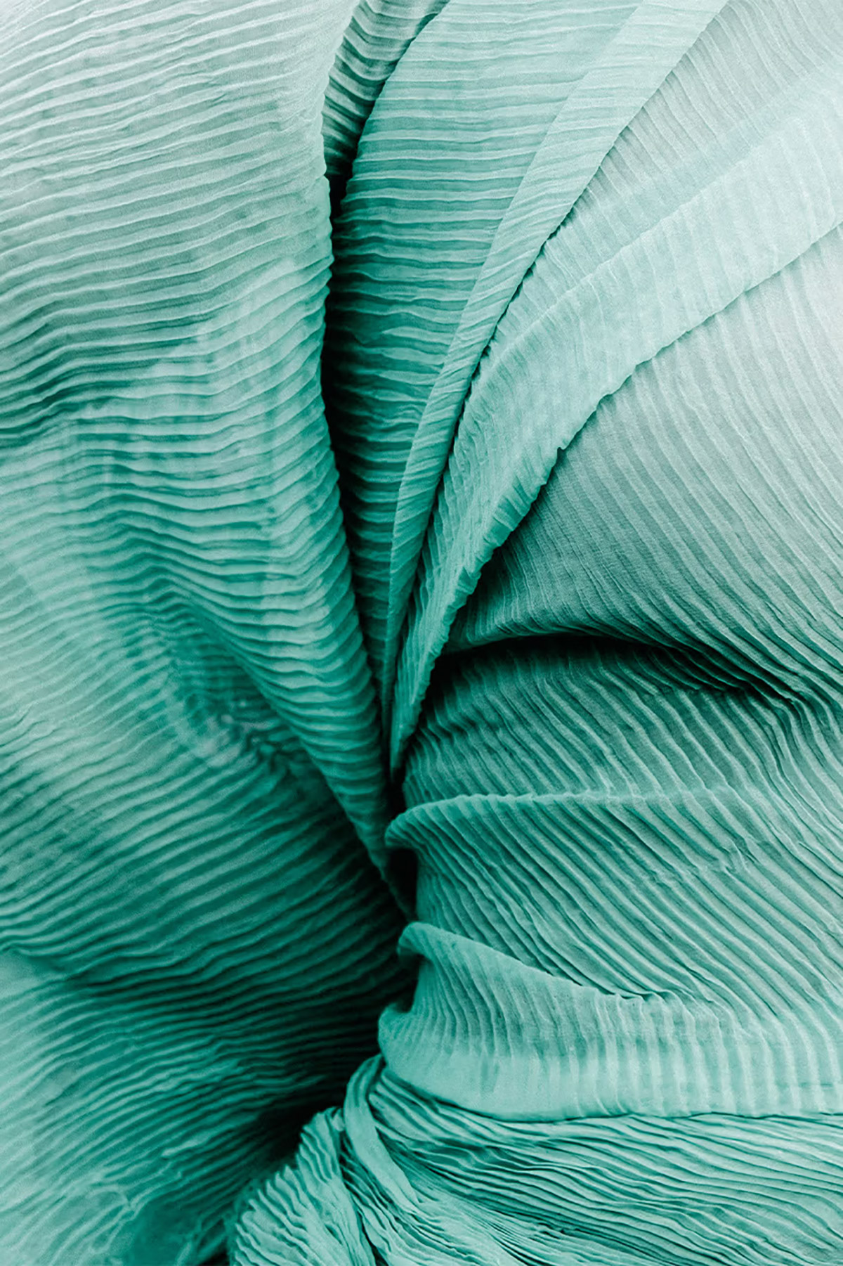 Issey Miyake: Chiffon Twist