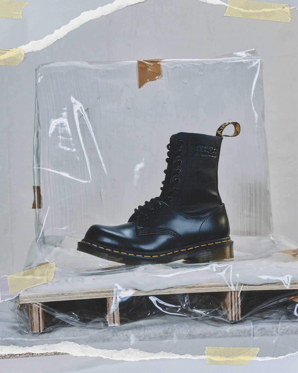MM6 Maison Margiela X Dr. Martens