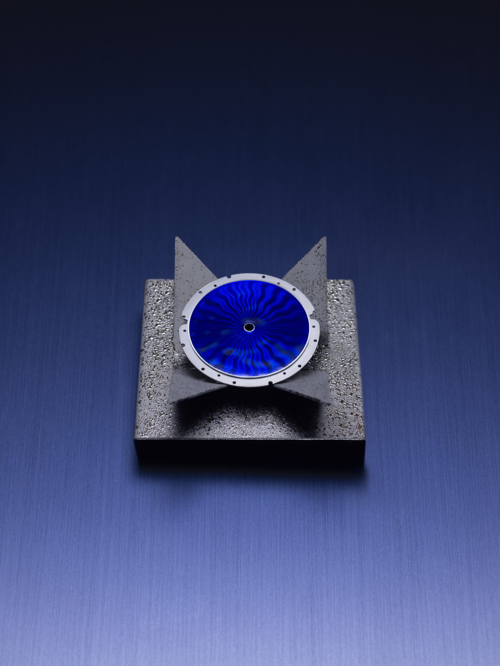 Louis Vuitton Launches Escale Platinum Watch