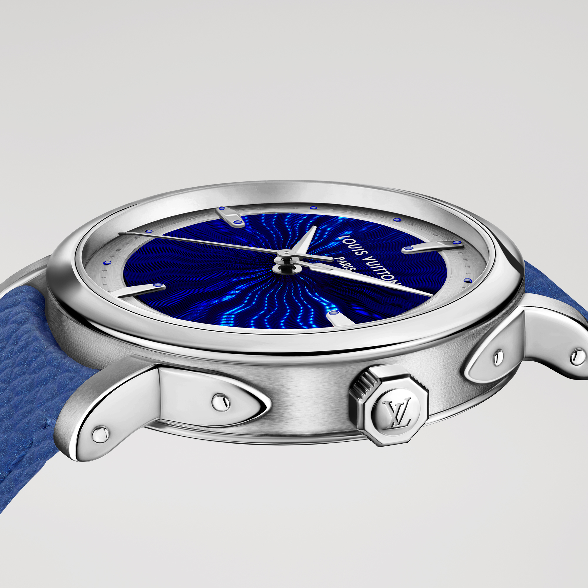 Louis Vuitton Launches Escale Platinum Watch