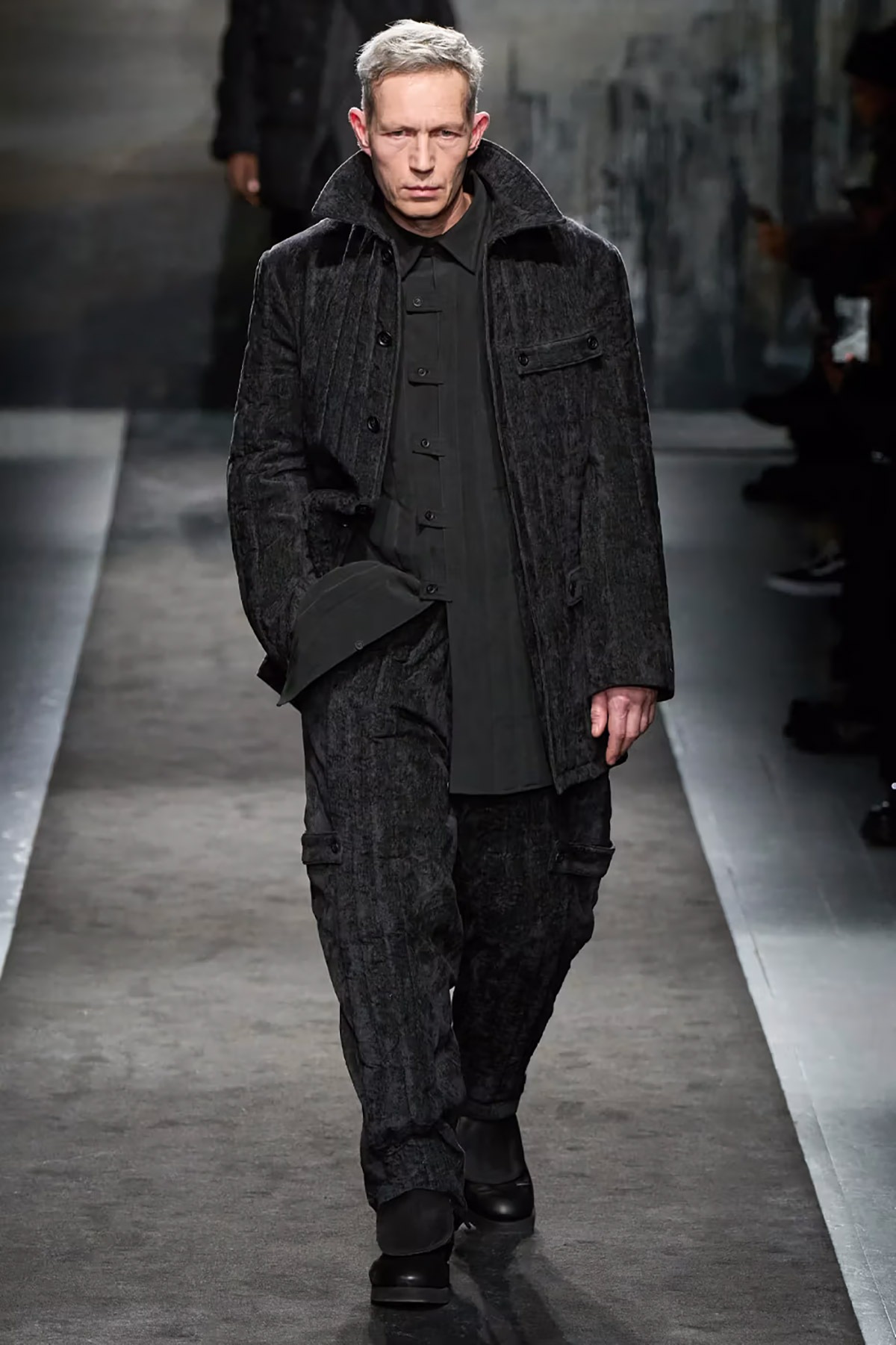 Yohji Yamamoto Fall 2025 Menswear Collection