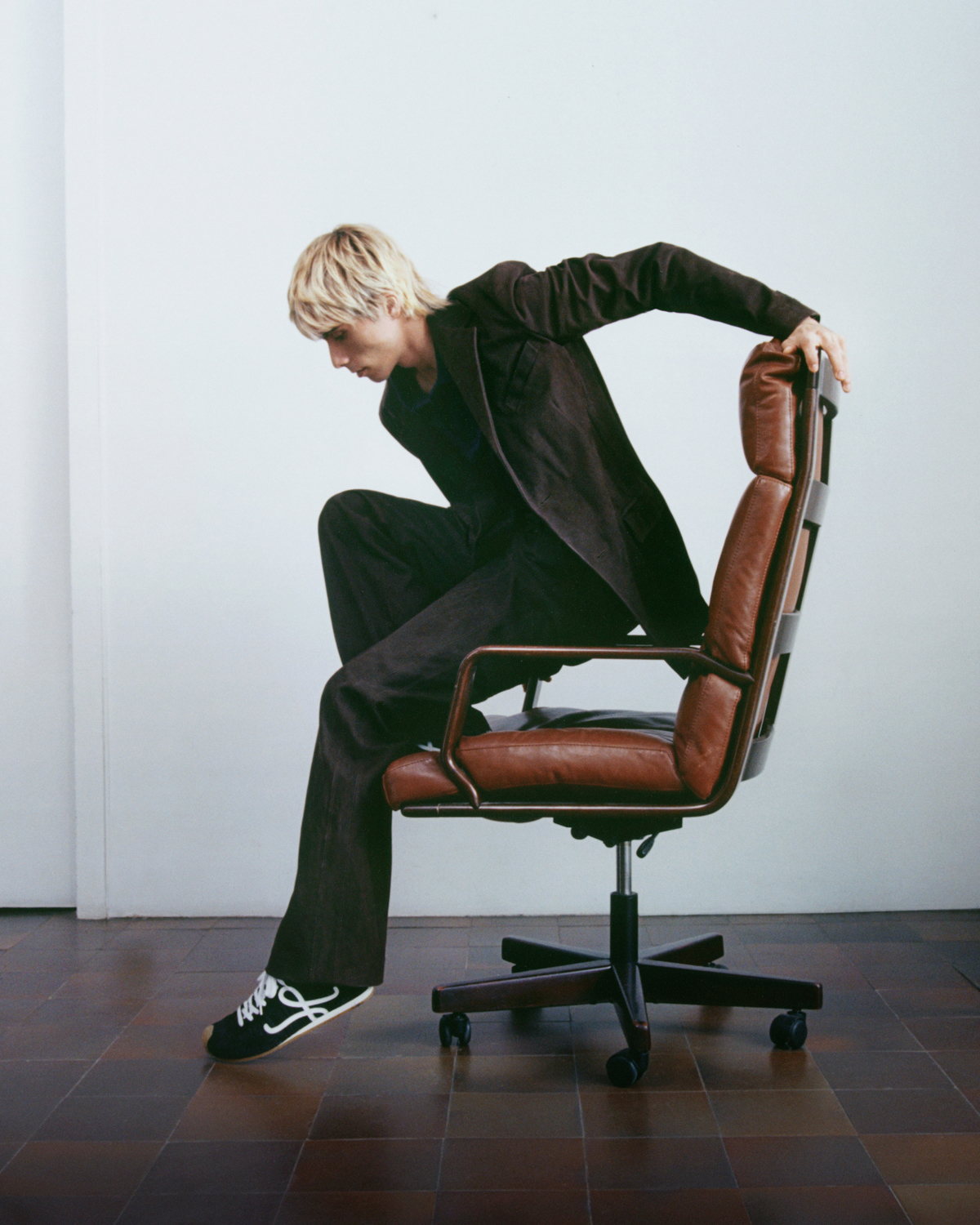 LOEWE’s Ballet Runner 2.0 Steps into the Spotlight