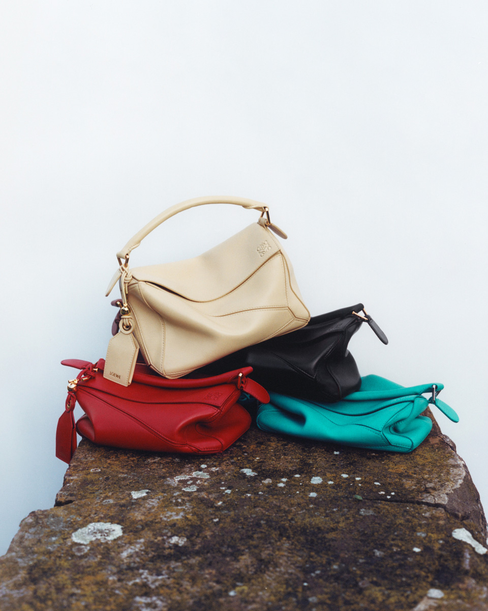 LOEWE Introduces The New Featherlight Puzzle