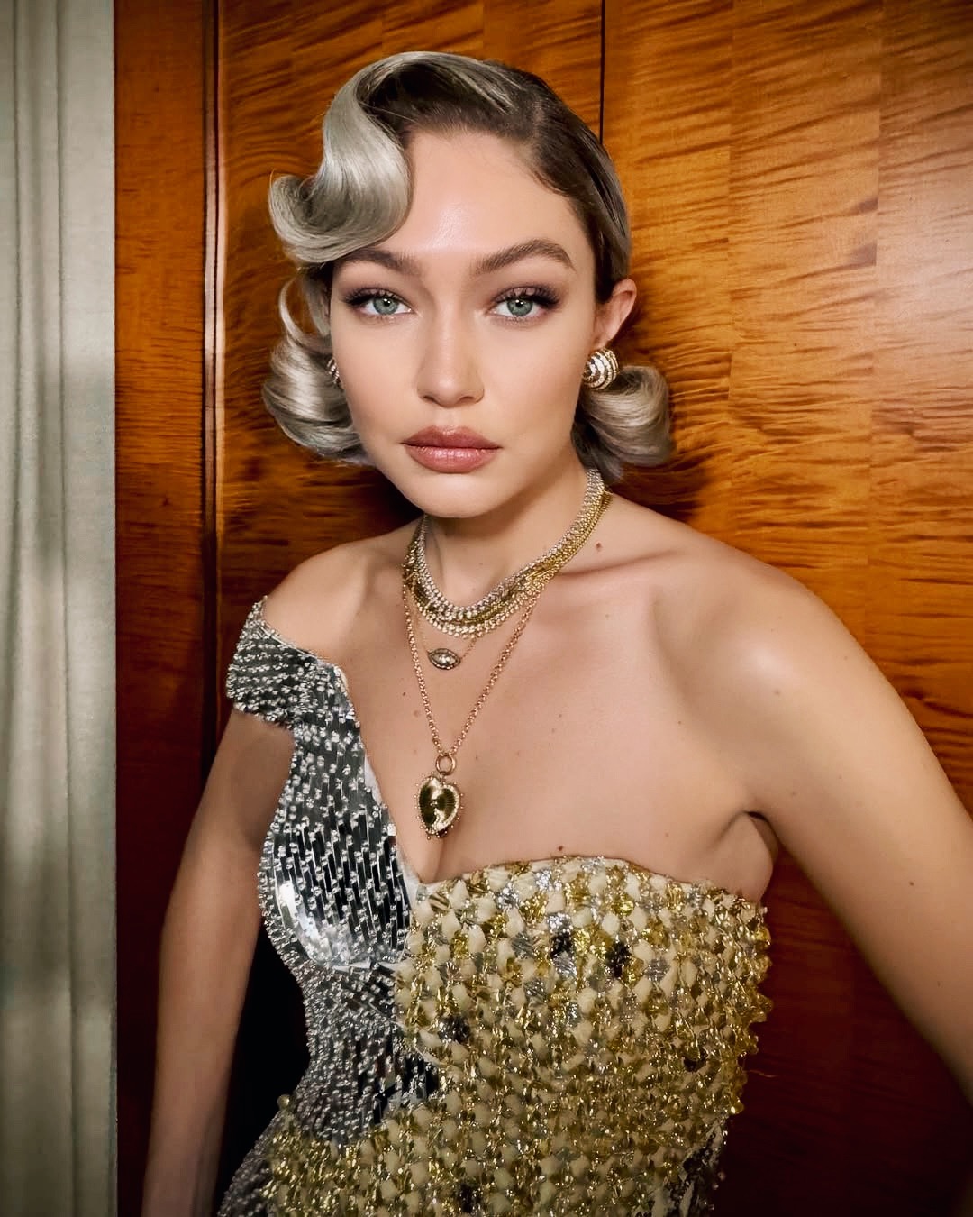 Inside Gigi Hadid’s Striking Silver Bob Transformation at Le Grand Dîner du Louvre
