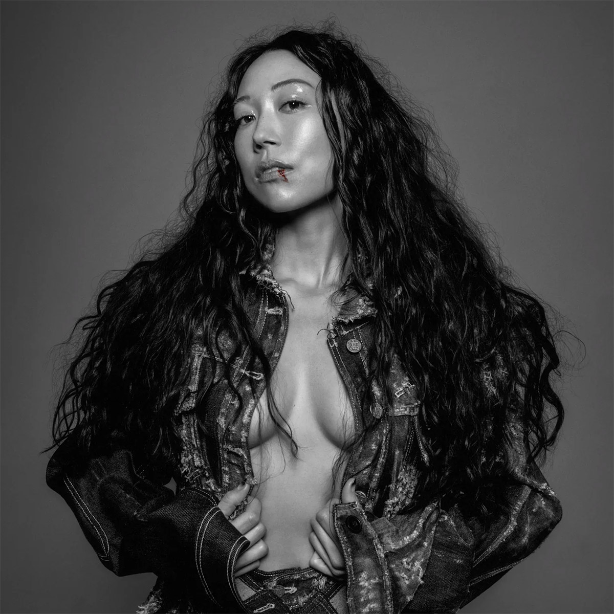 SASAMI – Blood On The Silver Screen