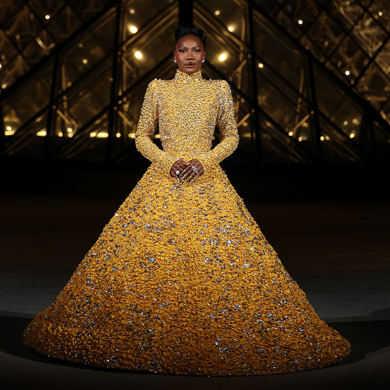 Doechii’s Golden Triumph in Valentino’s “Vertigineux”