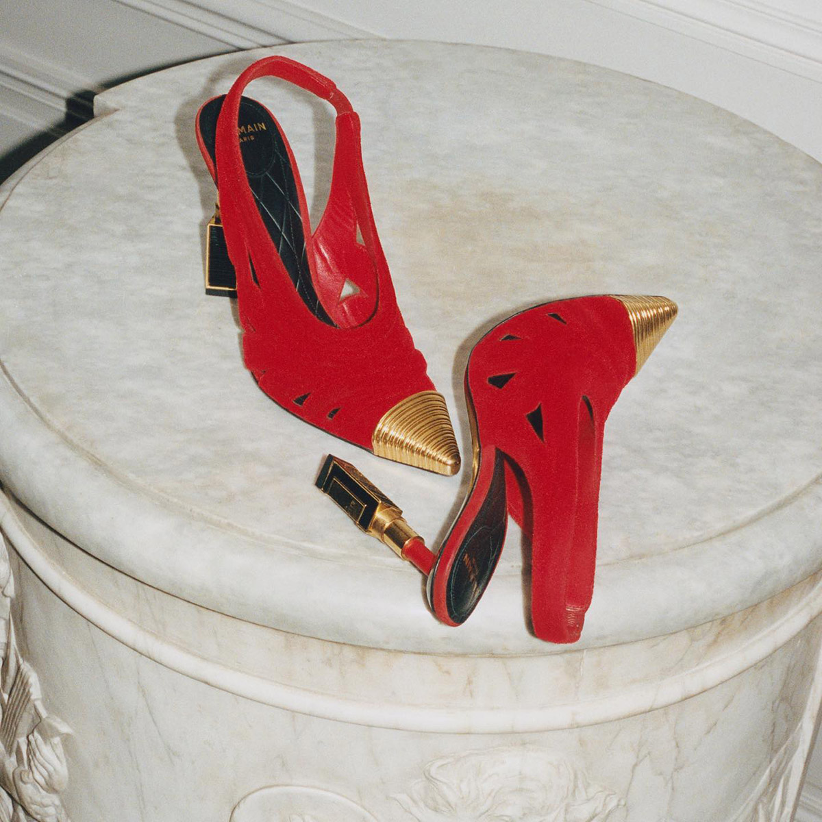 Balmain Lipstick Pumps red