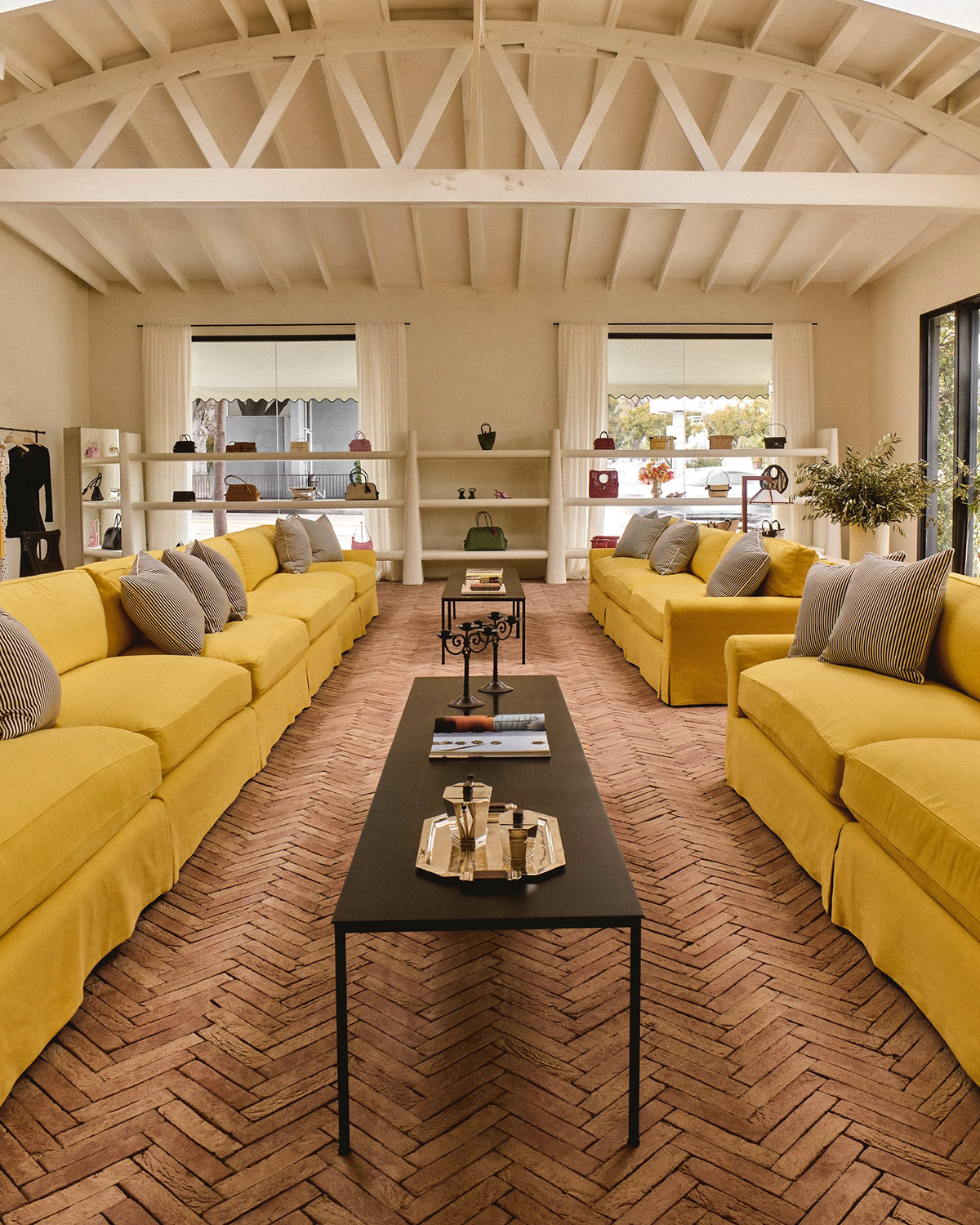 Jacquemus has crossed the Atlantic again, unlocking its signature sense of play on Los Angeles’s Melrose Avenue.