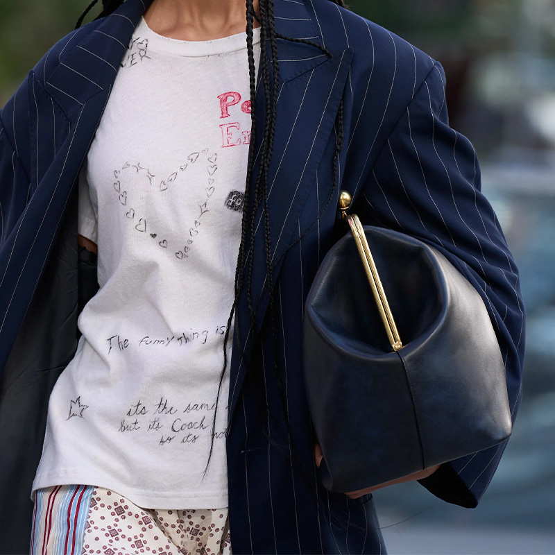 Welcoming the “Ludicrously Capacious” Clutch