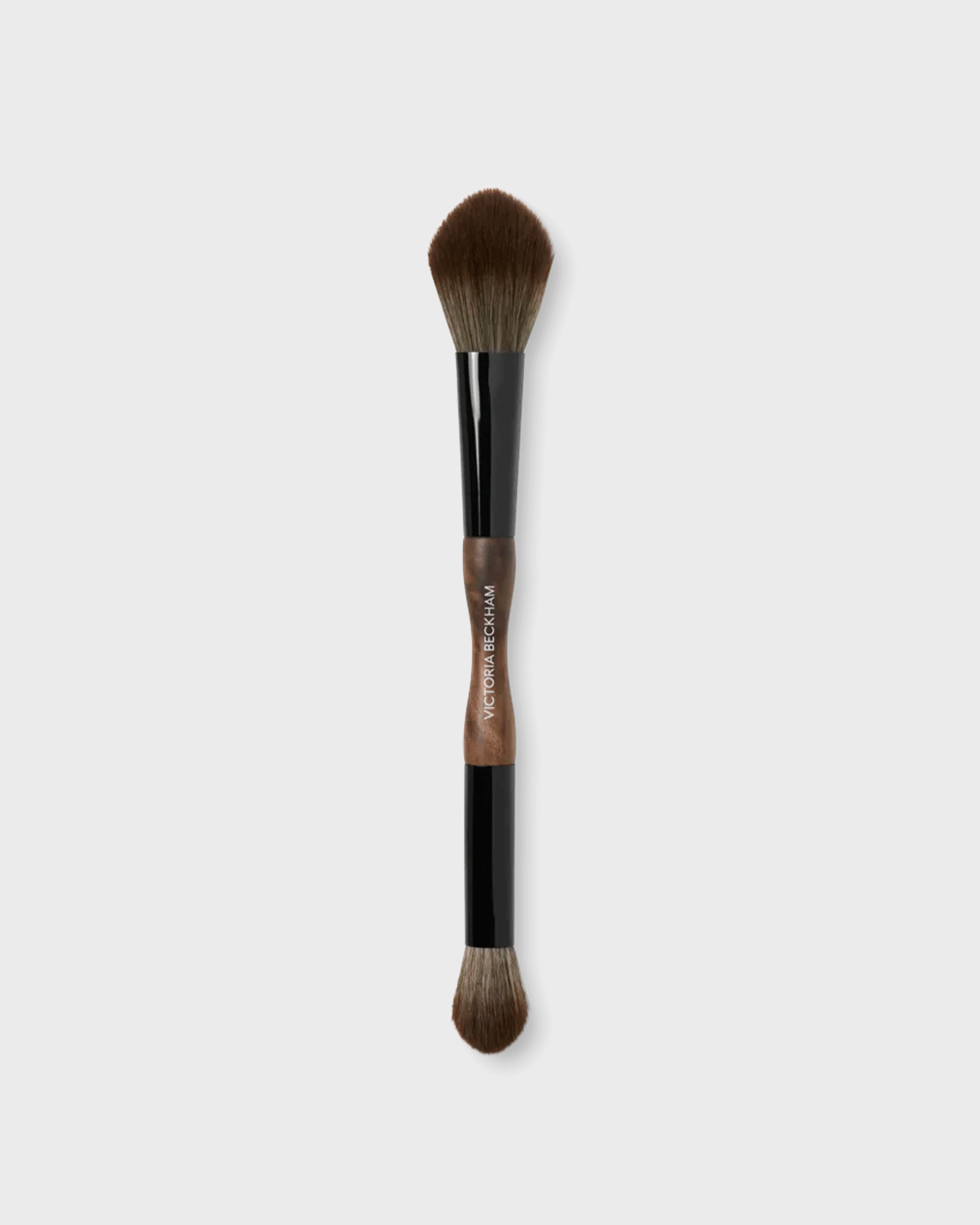 Victoria Beckham Beauty 13. Sculpt & Blend Brush