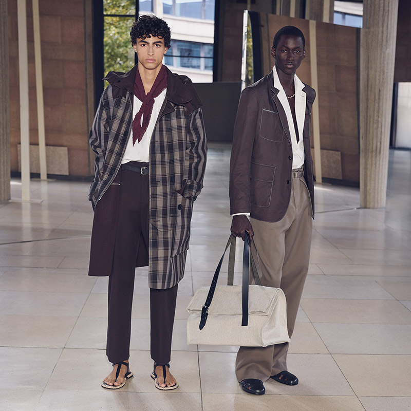 Hermès Sets “Summer in the City” in Motion for Spring 2026 Menswear