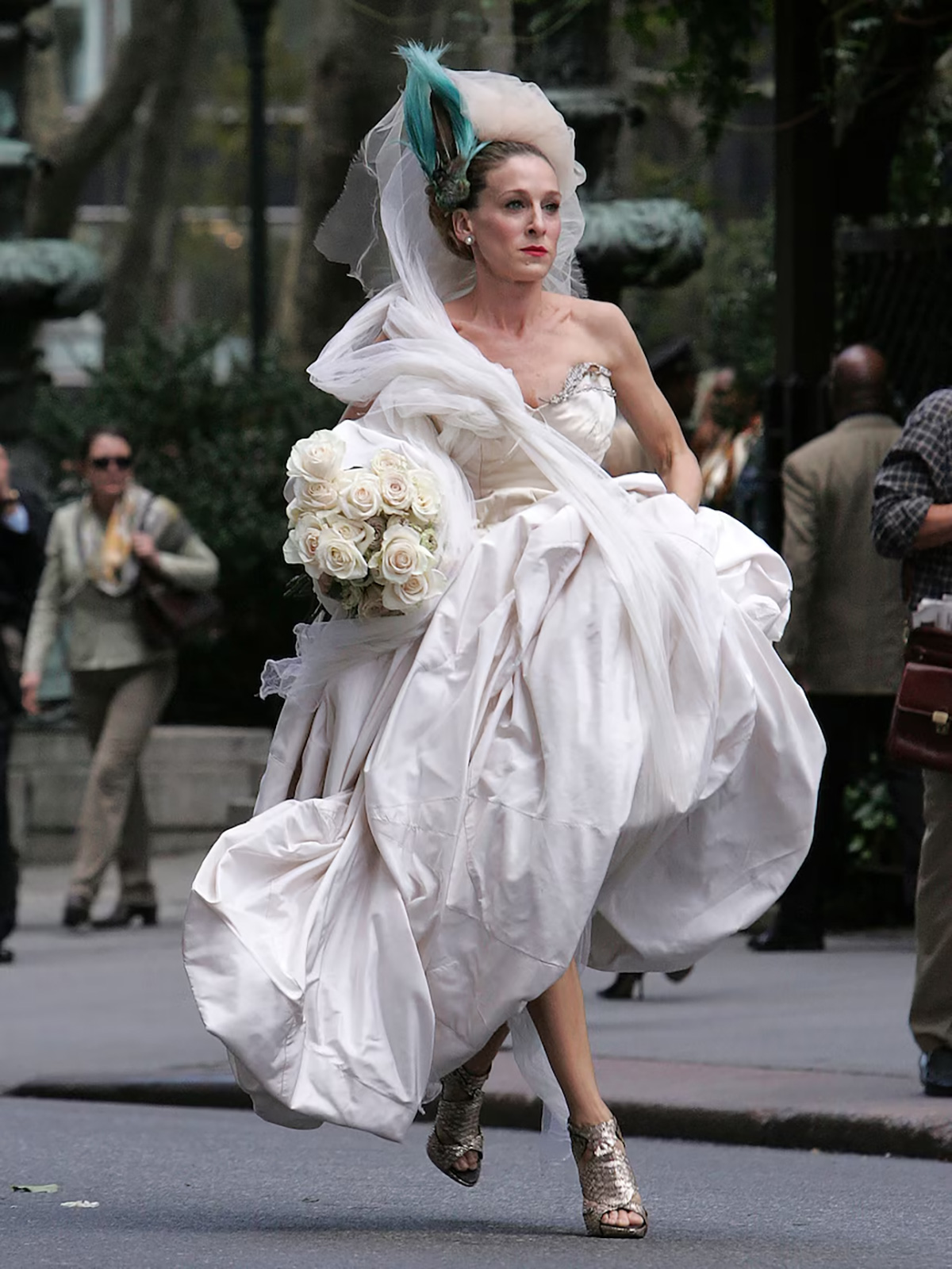 Sarah Jessica Parker on the set of "Sex and the City: The Movie" wearing a Vivienne Westwood design | Source: ABC News