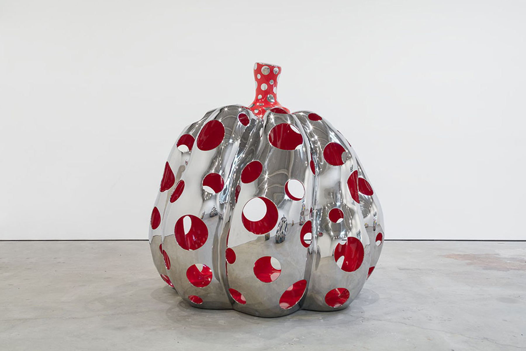 PUMPKIN, 2015 by Yayoi Kusama | Source: David Zwirner
