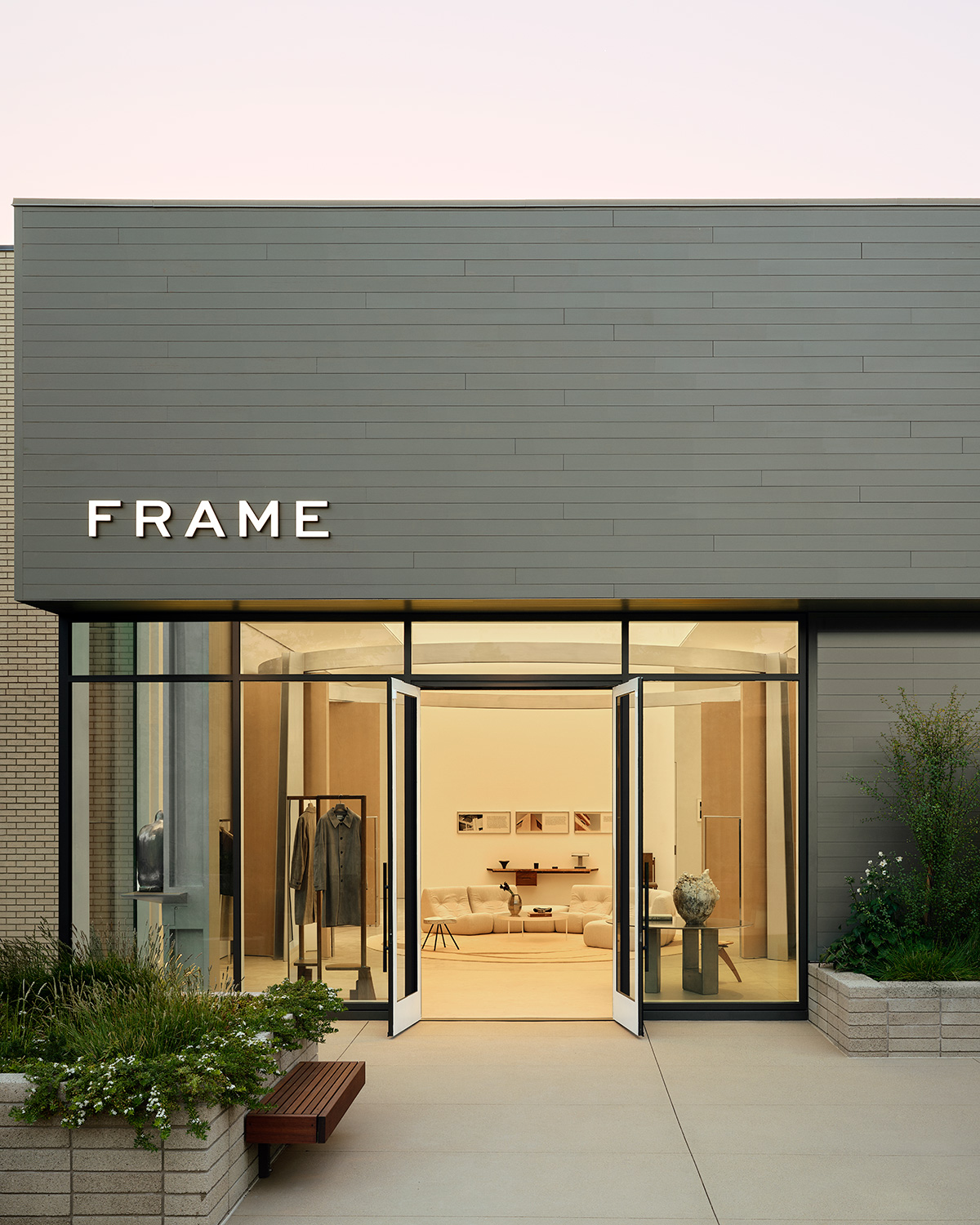 FRAME Opens New Store in Malibu | Photography by Ollie Tomlinson | Courtesy of FRAME