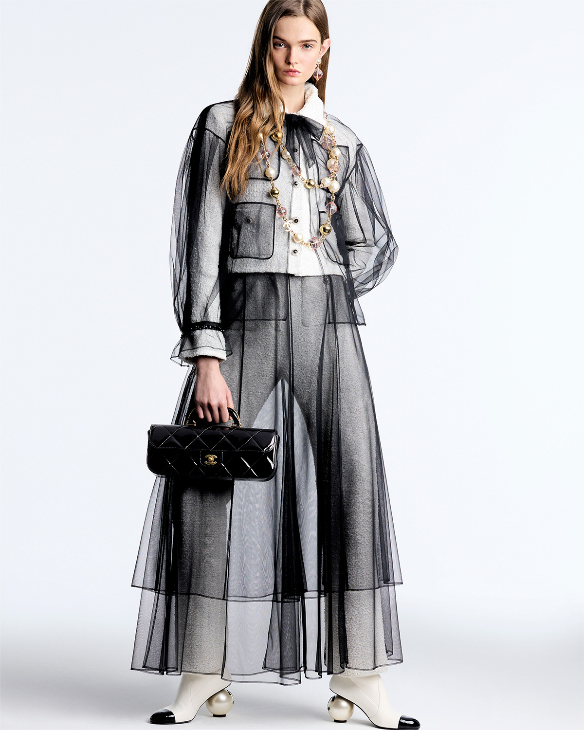 Chanel Fall-Winter 2025/26 Ready-To-Wear Collection Ad Campaign Featuring Lulu Tenney Review