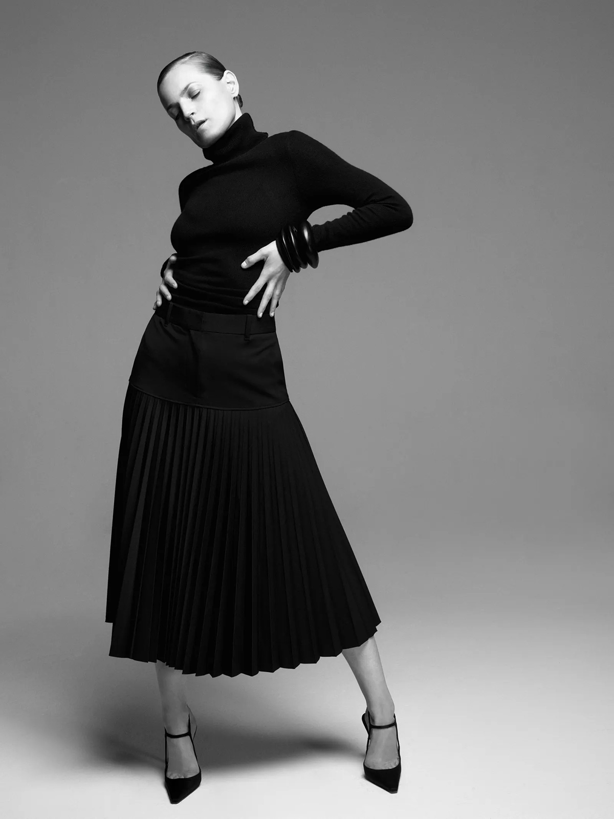 Gwyneth Paltrow Introduces New Fashion Label Gwyn Review