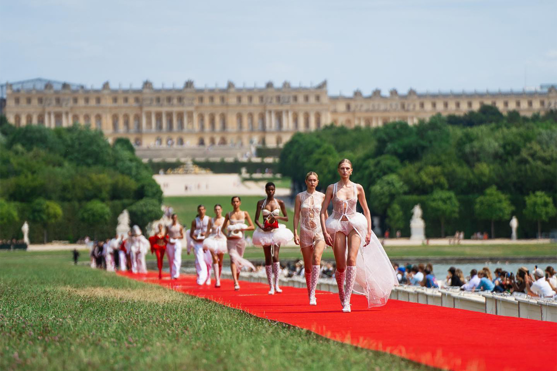 Jacquemus "LE CHOUCHOU" Fall Winter 2023 Collection