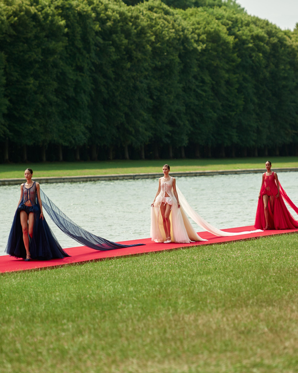 Jacquemus "LE CHOUCHOU" Fall Winter 2023 Collection