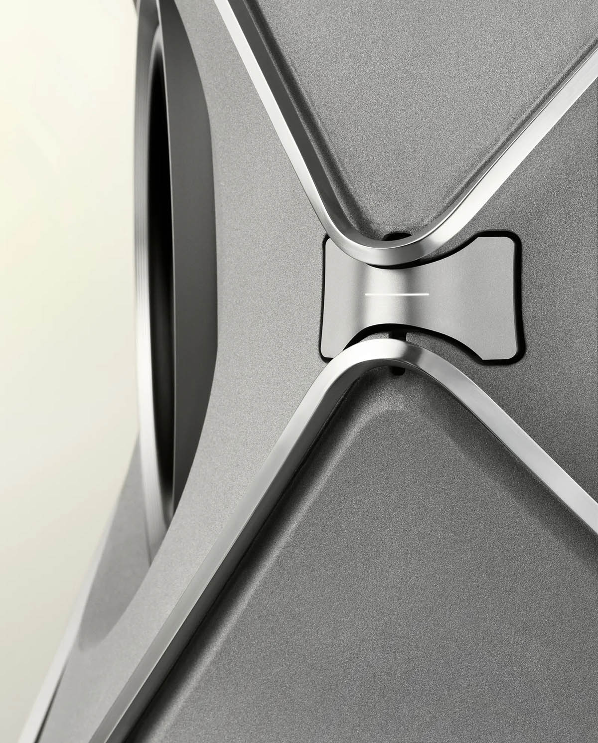 Bang & Olufsen Beolab 90 Titan Edition