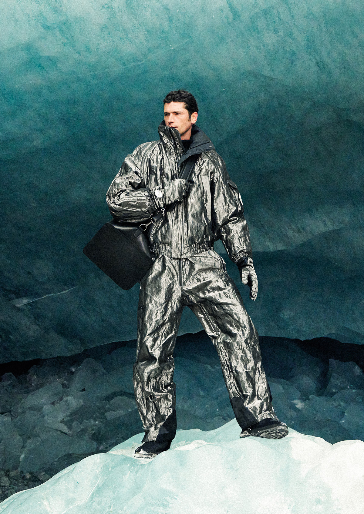 Giorgio Armani Neve Fall-Winter 2025