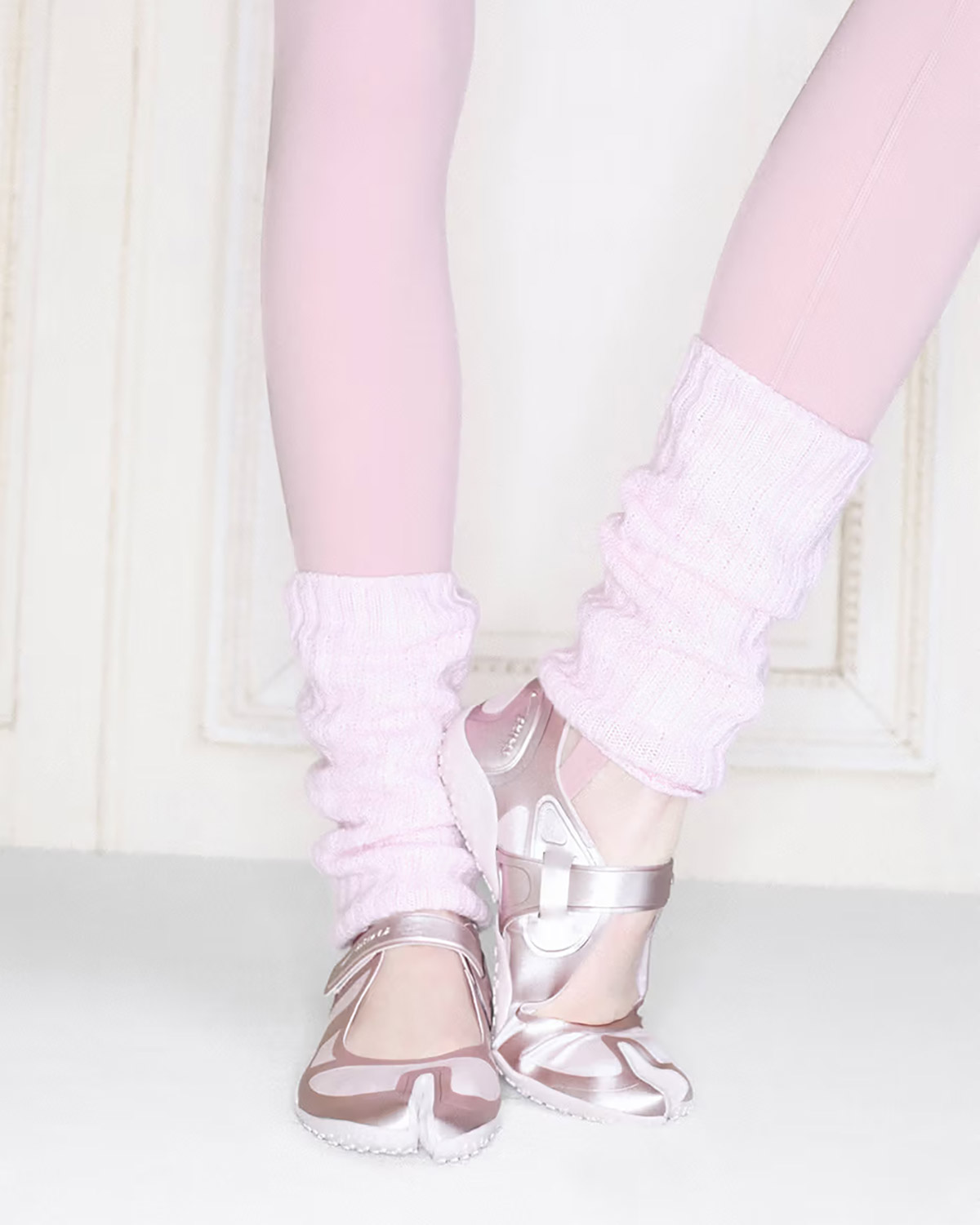 LISA BLACKPINK NikeSKIMS 2026